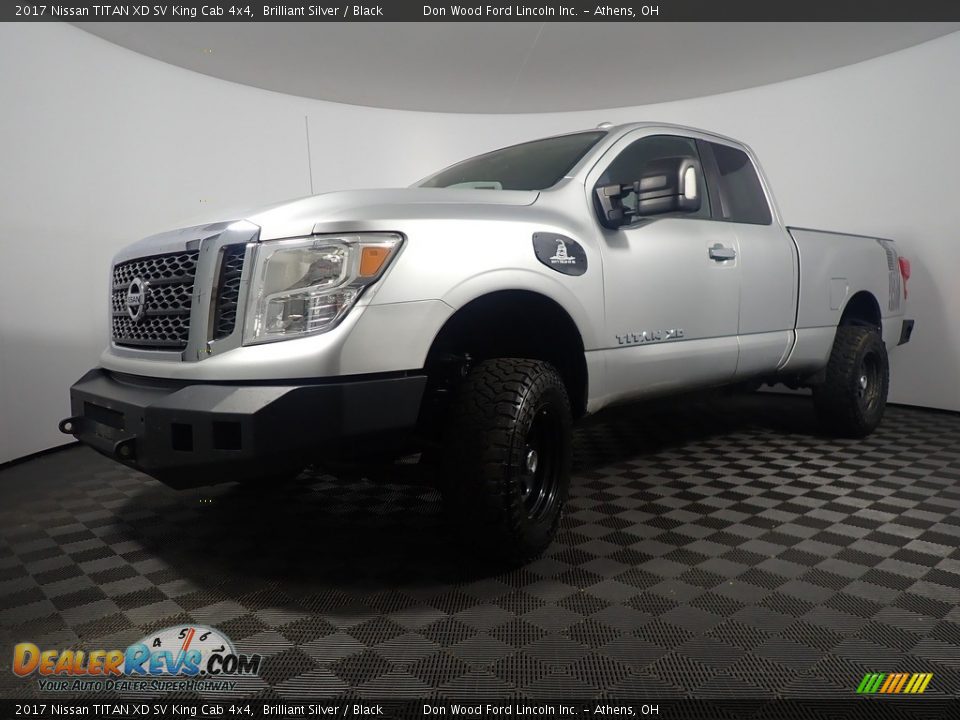 2017 Nissan TITAN XD SV King Cab 4x4 Brilliant Silver / Black Photo #7