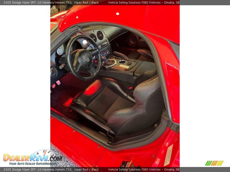 Front Seat of 2005 Dodge Viper SRT-10 Hennesy Venom 750 Photo #7