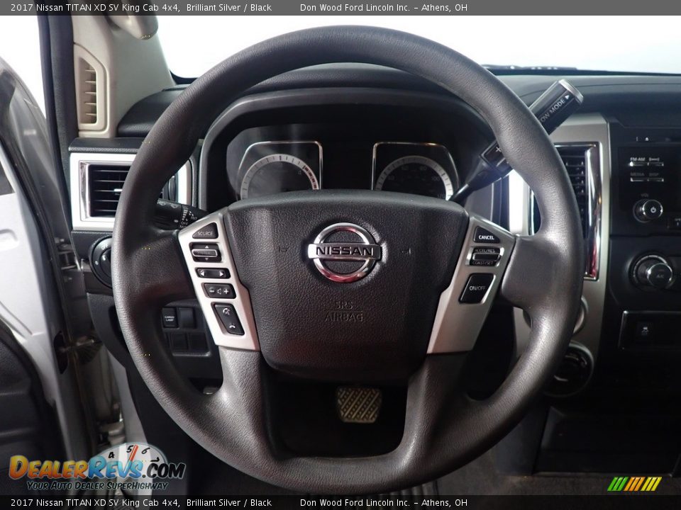 2017 Nissan TITAN XD SV King Cab 4x4 Steering Wheel Photo #25