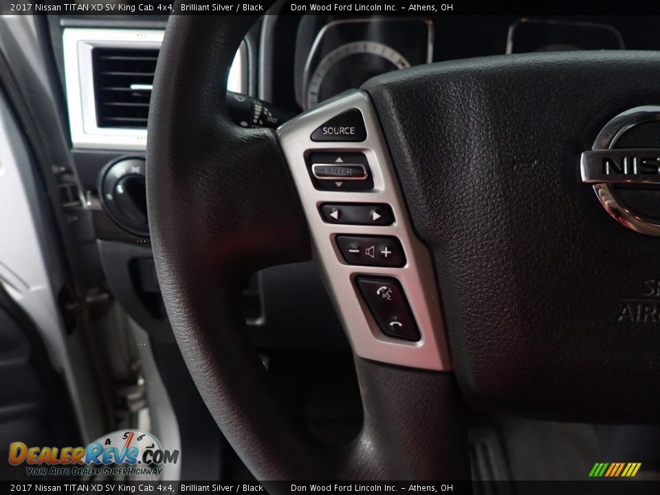 2017 Nissan TITAN XD SV King Cab 4x4 Steering Wheel Photo #27
