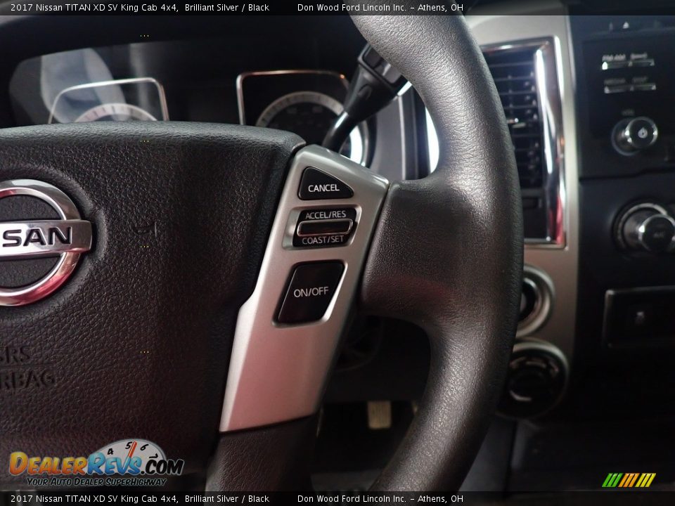 2017 Nissan TITAN XD SV King Cab 4x4 Steering Wheel Photo #28