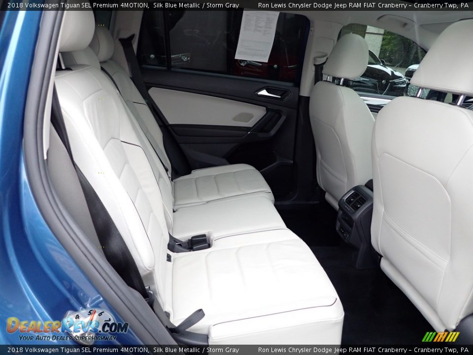 Rear Seat of 2018 Volkswagen Tiguan SEL Premium 4MOTION Photo #11