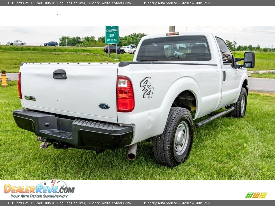 2011 Ford F250 Super Duty XL Regular Cab 4x4 Oxford White / Steel Gray Photo #4