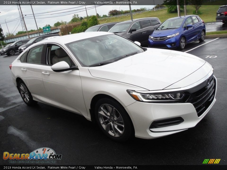 2019 Honda Accord LX Sedan Platinum White Pearl / Gray Photo #6