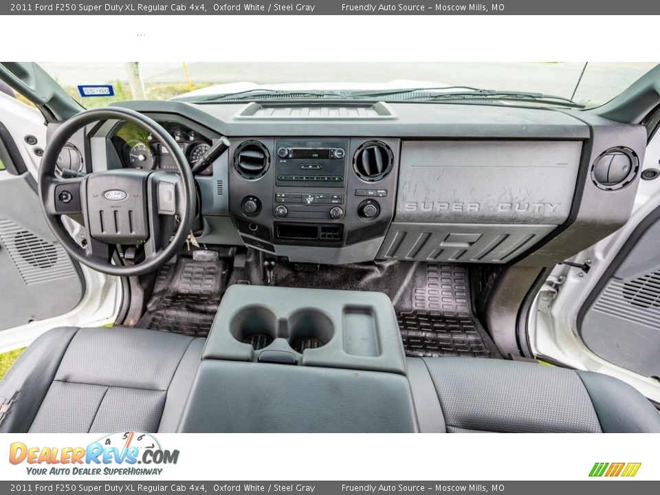 2011 Ford F250 Super Duty XL Regular Cab 4x4 Oxford White / Steel Gray Photo #24