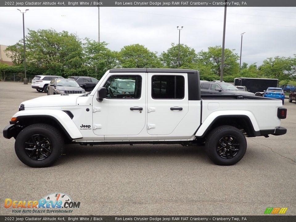 2022 Jeep Gladiator Altitude 4x4 Bright White / Black Photo #2