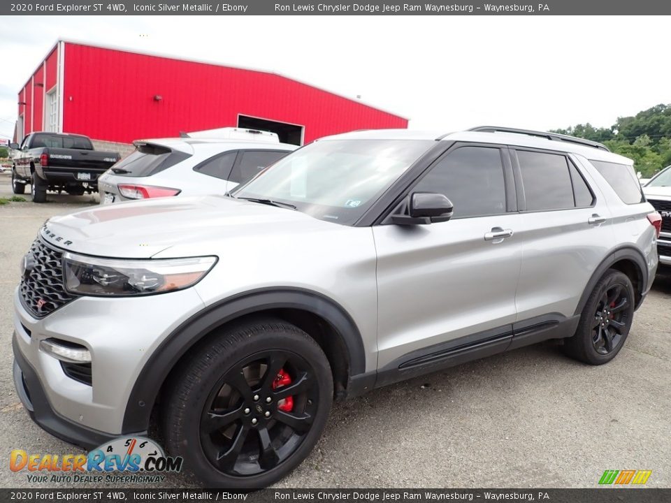 Front 3/4 View of 2020 Ford Explorer ST 4WD Photo #1