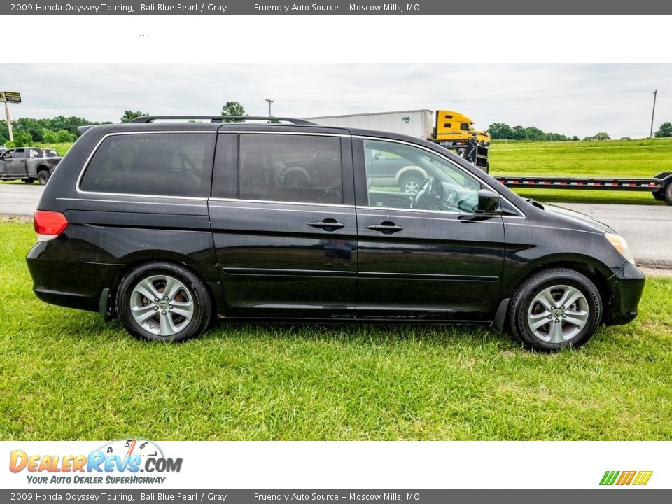 2009 Honda Odyssey Touring Bali Blue Pearl / Gray Photo #3