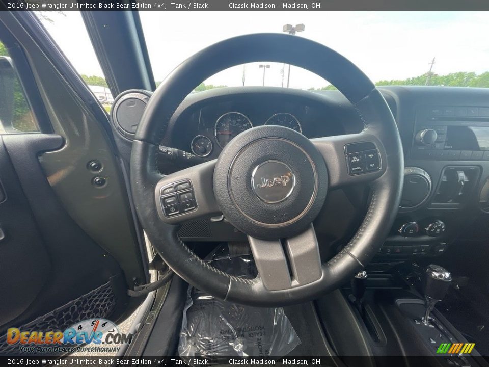 2016 Jeep Wrangler Unlimited Black Bear Edition 4x4 Tank / Black Photo #8