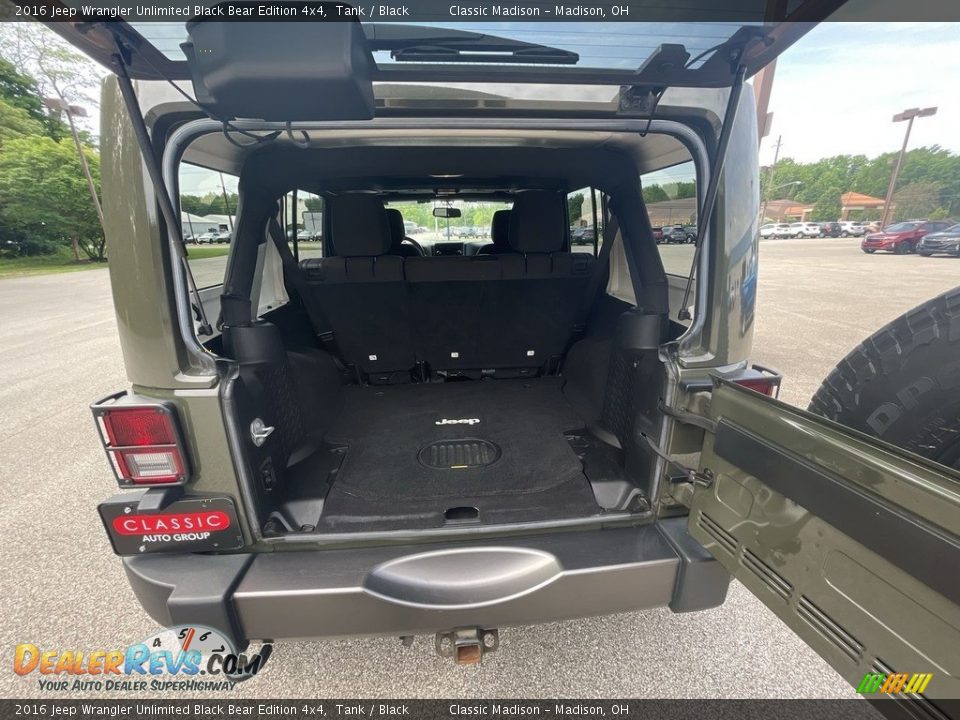 2016 Jeep Wrangler Unlimited Black Bear Edition 4x4 Tank / Black Photo #15
