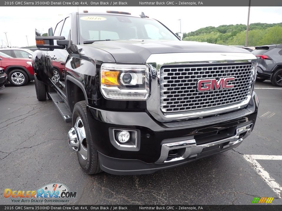 2016 GMC Sierra 3500HD Denali Crew Cab 4x4 Onyx Black / Jet Black Photo #10