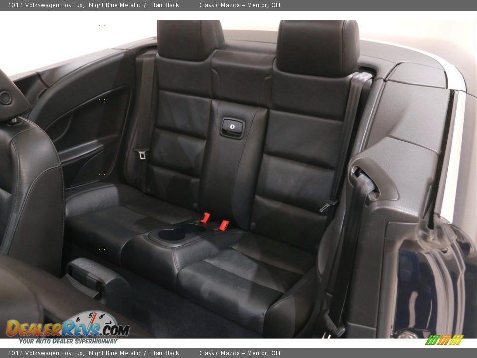 2012 Volkswagen Eos Lux Night Blue Metallic / Titan Black Photo #17