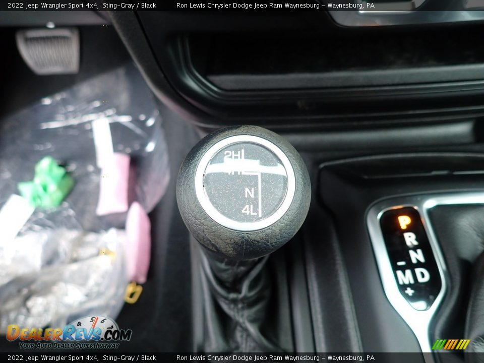 2022 Jeep Wrangler Sport 4x4 Shifter Photo #17