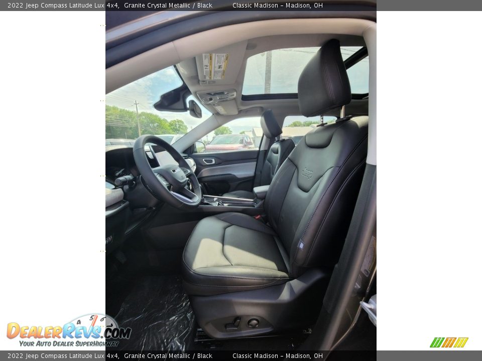 2022 Jeep Compass Latitude Lux 4x4 Granite Crystal Metallic / Black Photo #2