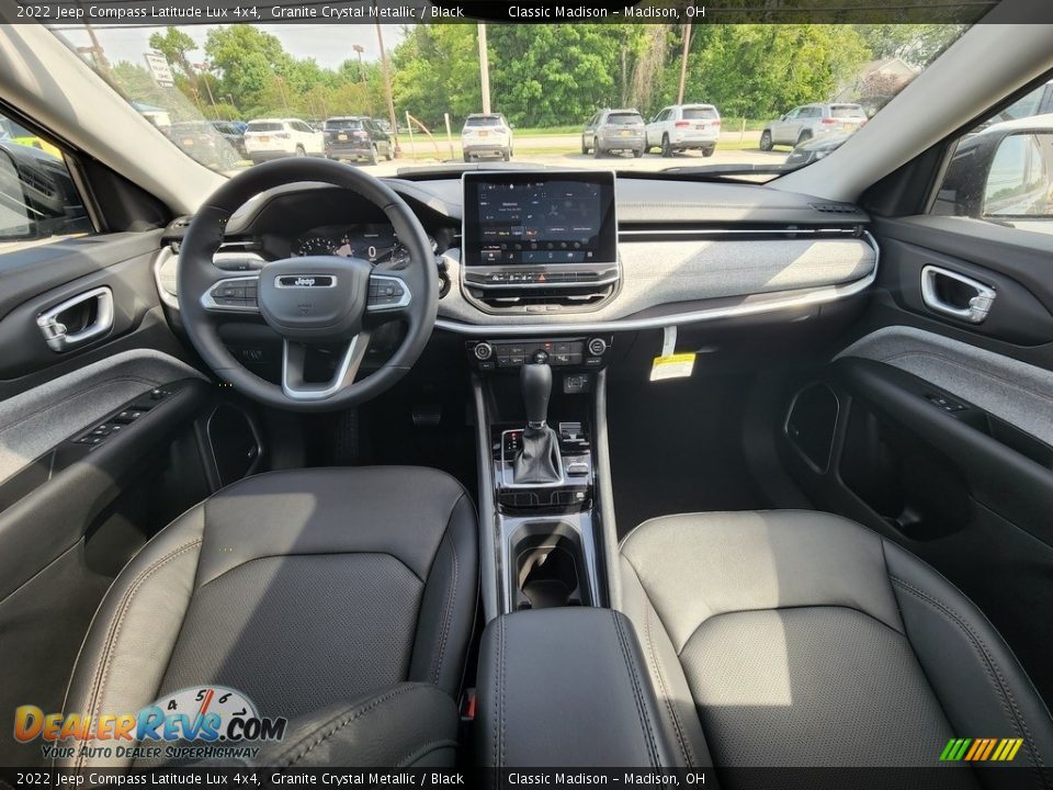 2022 Jeep Compass Latitude Lux 4x4 Granite Crystal Metallic / Black Photo #4