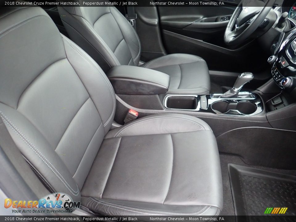 Front Seat of 2018 Chevrolet Cruze Premier Hatchback Photo #15