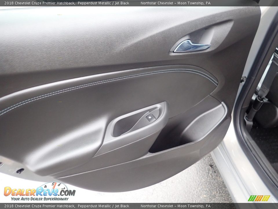 Door Panel of 2018 Chevrolet Cruze Premier Hatchback Photo #23