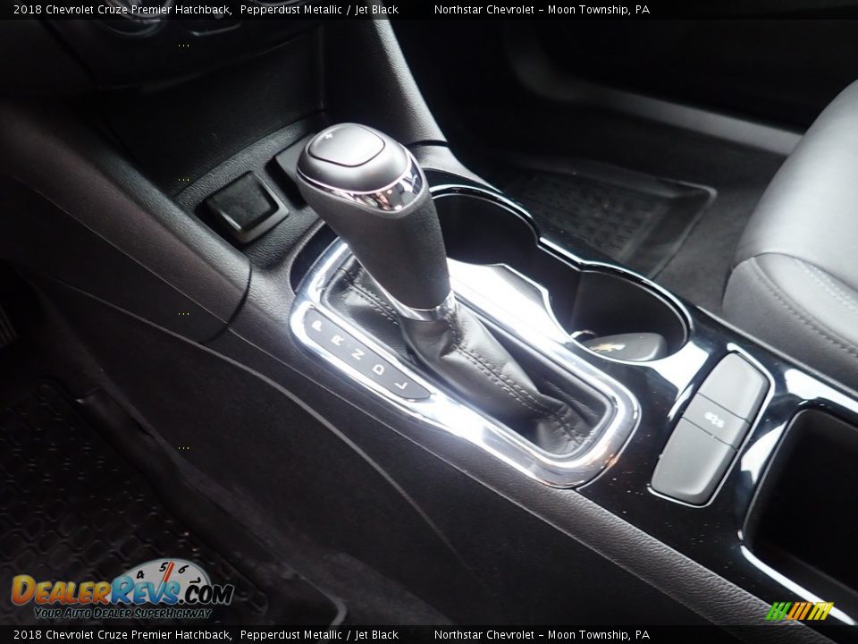 2018 Chevrolet Cruze Premier Hatchback Shifter Photo #26