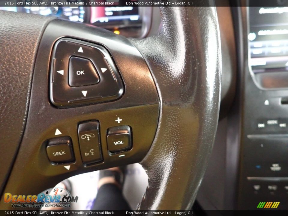 Controls of 2015 Ford Flex SEL AWD Photo #18
