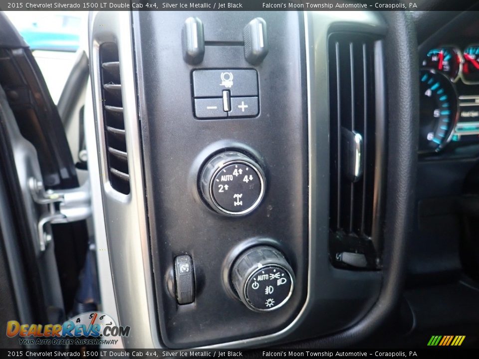 2015 Chevrolet Silverado 1500 LT Double Cab 4x4 Silver Ice Metallic / Jet Black Photo #23