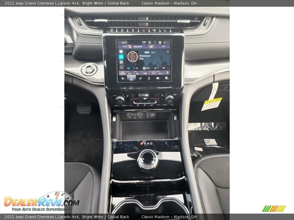 2022 Jeep Grand Cherokee L Laredo 4x4 Bright White / Global Black Photo #7