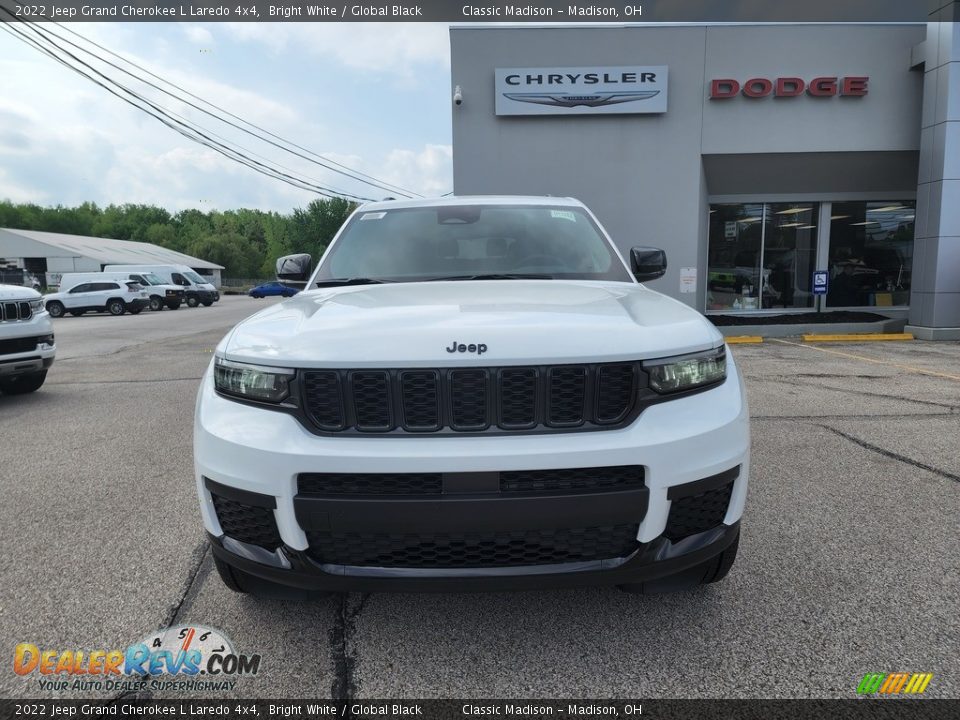 2022 Jeep Grand Cherokee L Laredo 4x4 Bright White / Global Black Photo #8