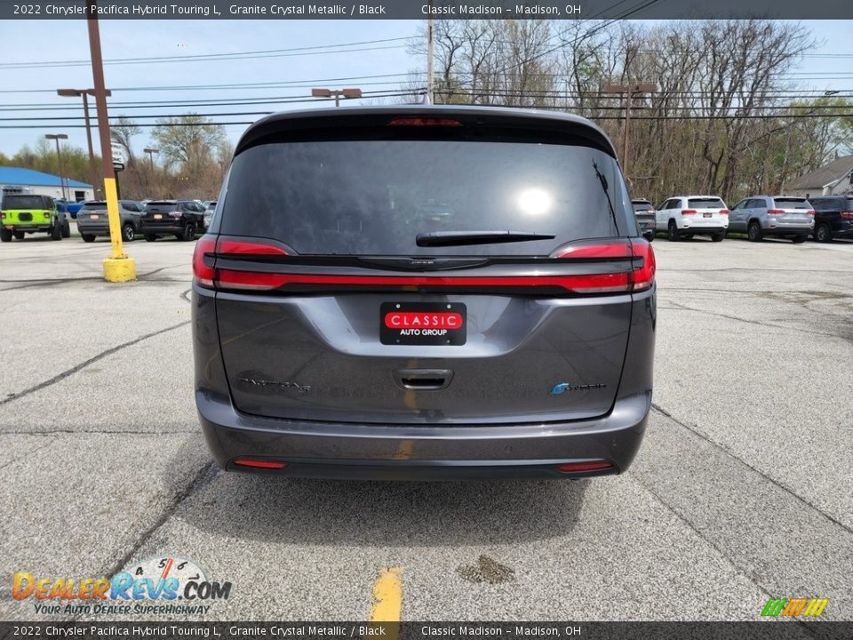 2022 Chrysler Pacifica Hybrid Touring L Granite Crystal Metallic / Black Photo #11