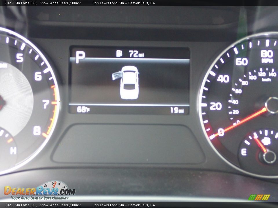 2022 Kia Forte LXS Snow White Pearl / Black Photo #15