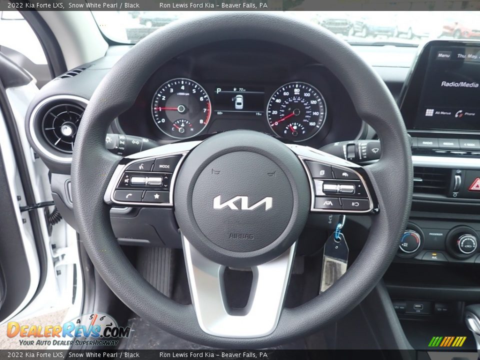 2022 Kia Forte LXS Snow White Pearl / Black Photo #19