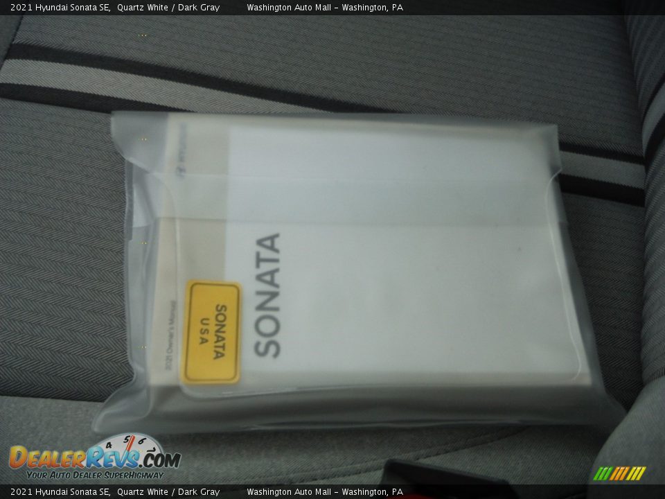 2021 Hyundai Sonata SE Quartz White / Dark Gray Photo #28