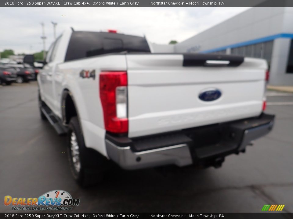 2018 Ford F250 Super Duty XLT Crew Cab 4x4 Oxford White / Earth Gray Photo #5