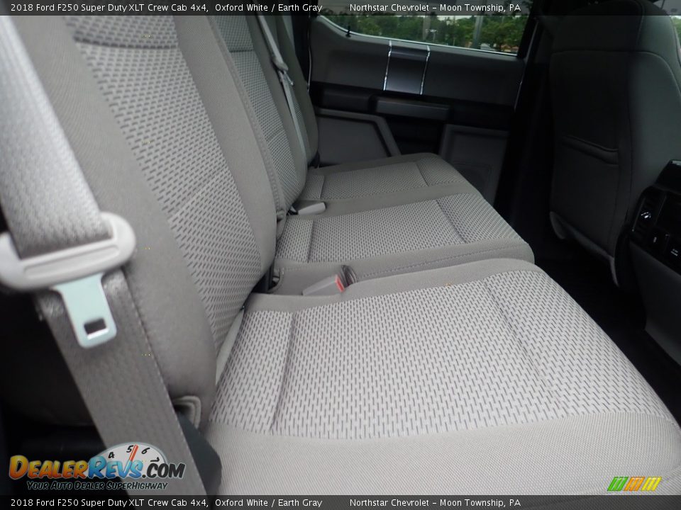 2018 Ford F250 Super Duty XLT Crew Cab 4x4 Oxford White / Earth Gray Photo #18