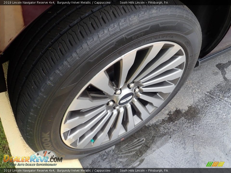 2019 Lincoln Navigator Reserve 4x4 Burgundy Velvet Metallic / Cappuccino Photo #5