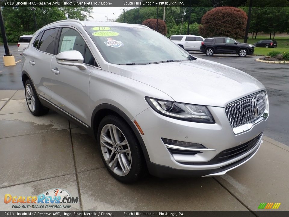 Front 3/4 View of 2019 Lincoln MKC Reserve AWD Photo #8