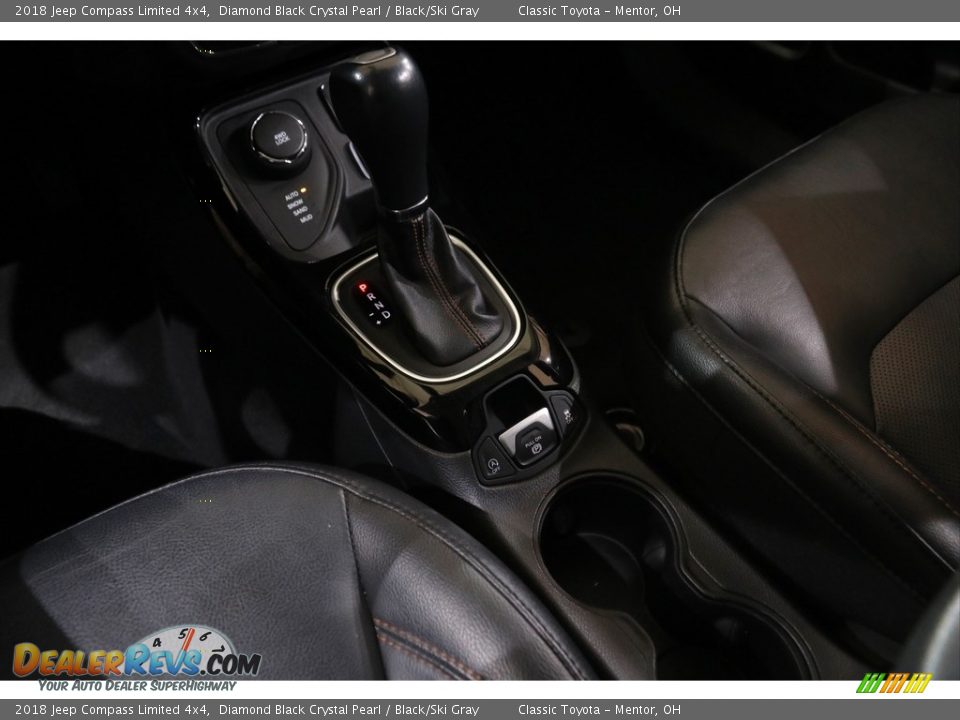 2018 Jeep Compass Limited 4x4 Diamond Black Crystal Pearl / Black/Ski Gray Photo #15