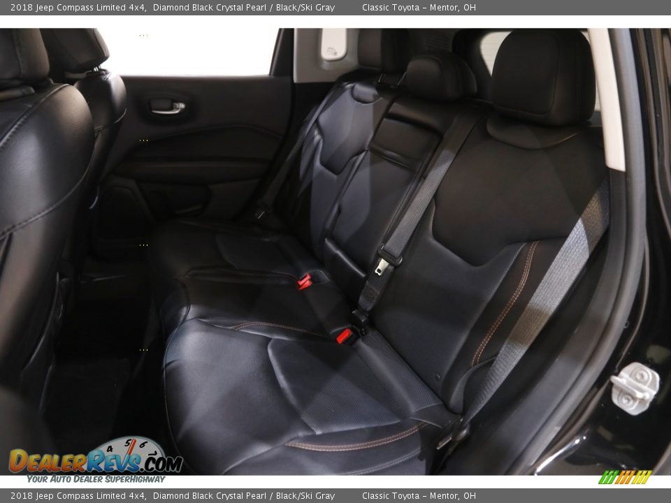 2018 Jeep Compass Limited 4x4 Diamond Black Crystal Pearl / Black/Ski Gray Photo #19