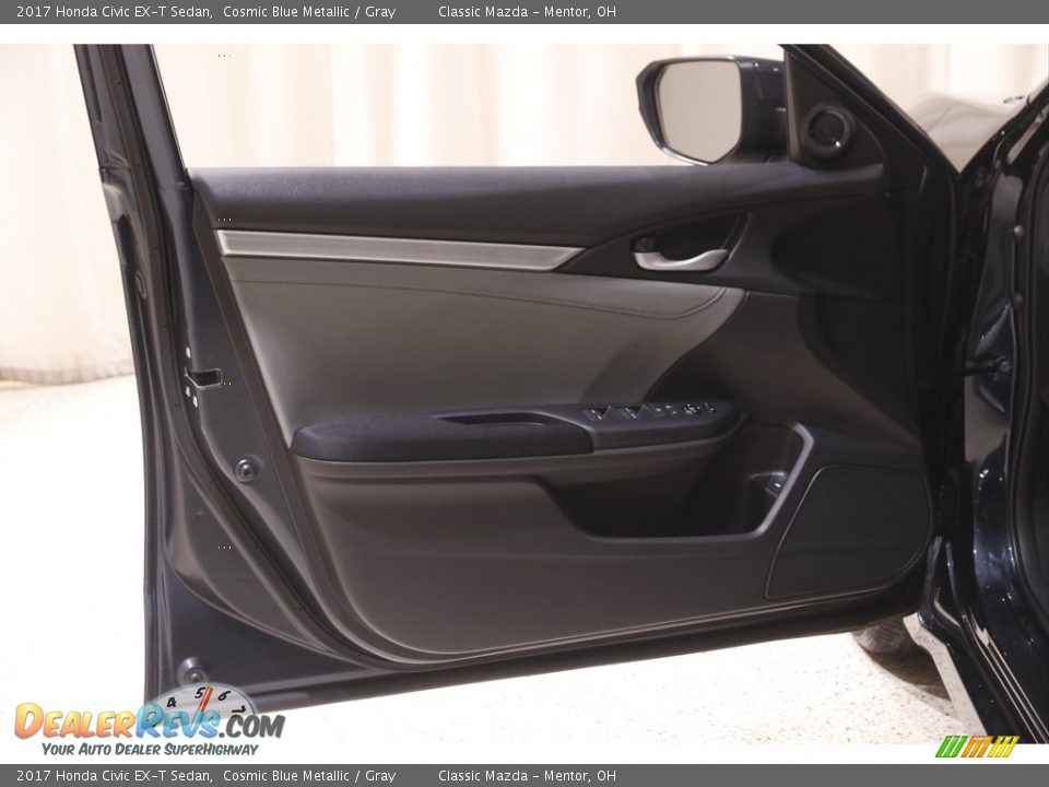 Door Panel of 2017 Honda Civic EX-T Sedan Photo #4