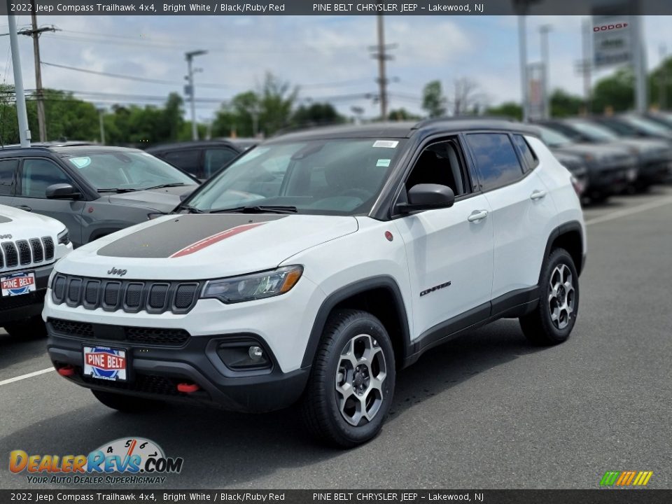 2022 Jeep Compass Trailhawk 4x4 Bright White / Black/Ruby Red Photo #1