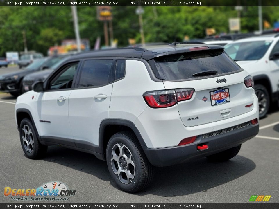 2022 Jeep Compass Trailhawk 4x4 Bright White / Black/Ruby Red Photo #4