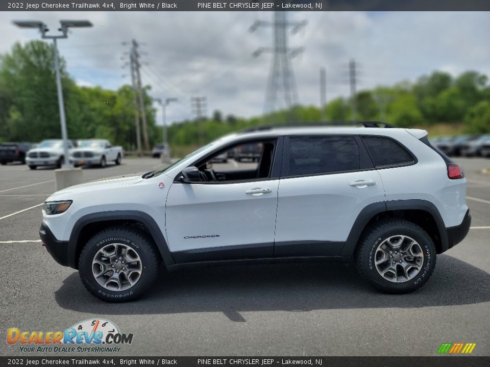 2022 Jeep Cherokee Trailhawk 4x4 Bright White / Black Photo #3