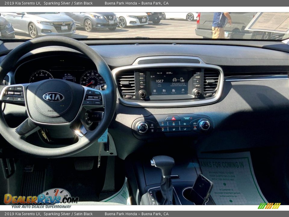 2019 Kia Sorento LX Sparkling Silver / Satin Black Photo #17