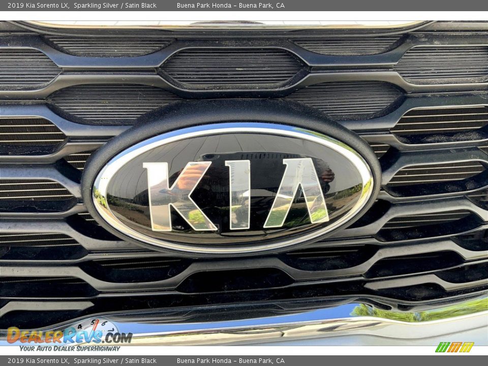 2019 Kia Sorento LX Sparkling Silver / Satin Black Photo #32