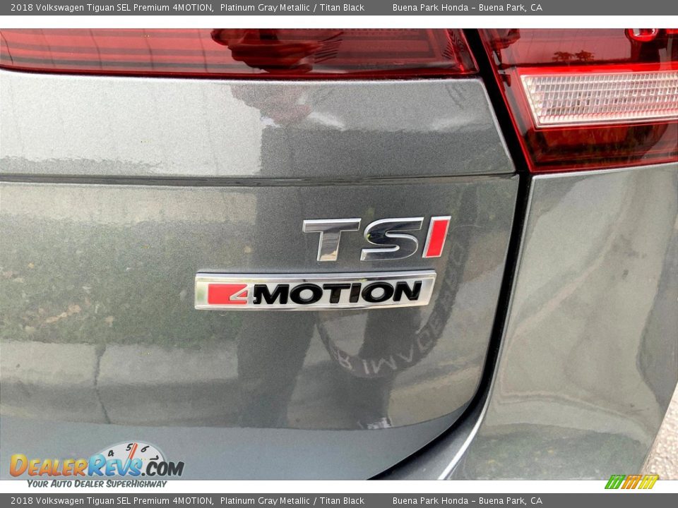 2018 Volkswagen Tiguan SEL Premium 4MOTION Logo Photo #9
