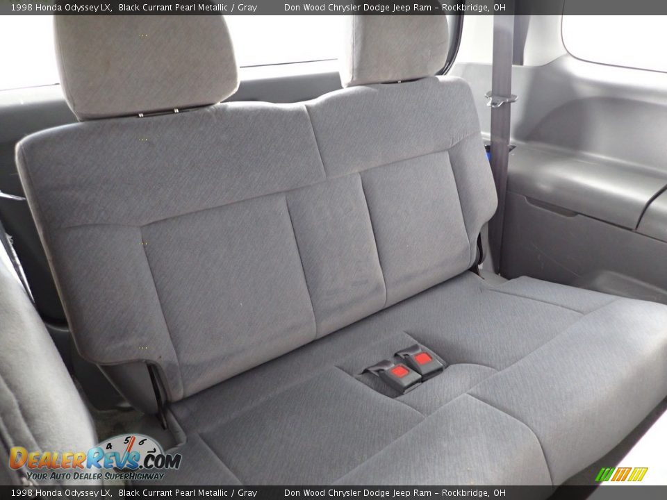 Rear Seat of 1998 Honda Odyssey LX Photo #15