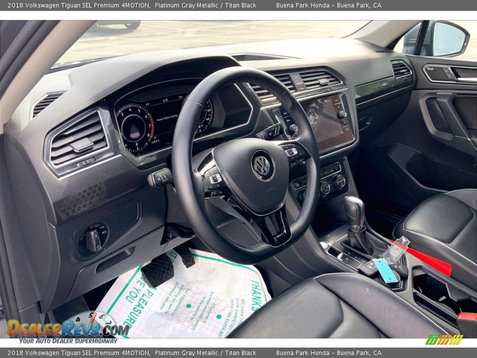 Dashboard of 2018 Volkswagen Tiguan SEL Premium 4MOTION Photo #16