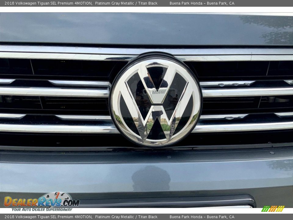 2018 Volkswagen Tiguan SEL Premium 4MOTION Platinum Gray Metallic / Titan Black Photo #32