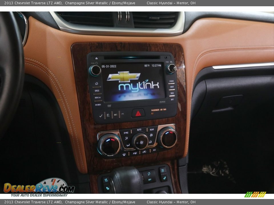 2013 Chevrolet Traverse LTZ AWD Champagne Silver Metallic / Ebony/Mojave Photo #9