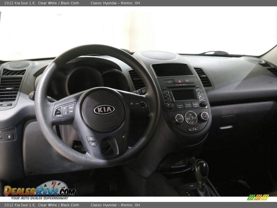 2012 Kia Soul 1.6 Clear White / Black Cloth Photo #6