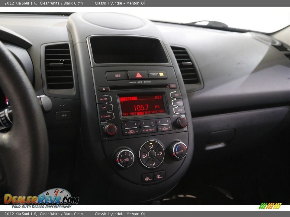 2012 Kia Soul 1.6 Clear White / Black Cloth Photo #9