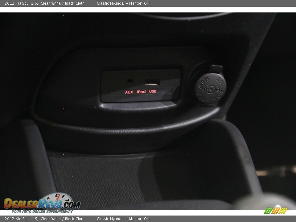 2012 Kia Soul 1.6 Clear White / Black Cloth Photo #12